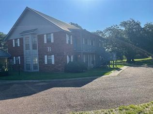 27217 Snead Dr #104, Abita Springs, LA 70420