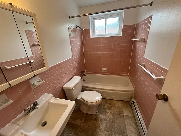 Velma Court — Photo 9