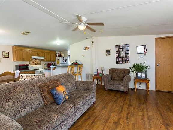 3rd image of 9017 Burr Dr