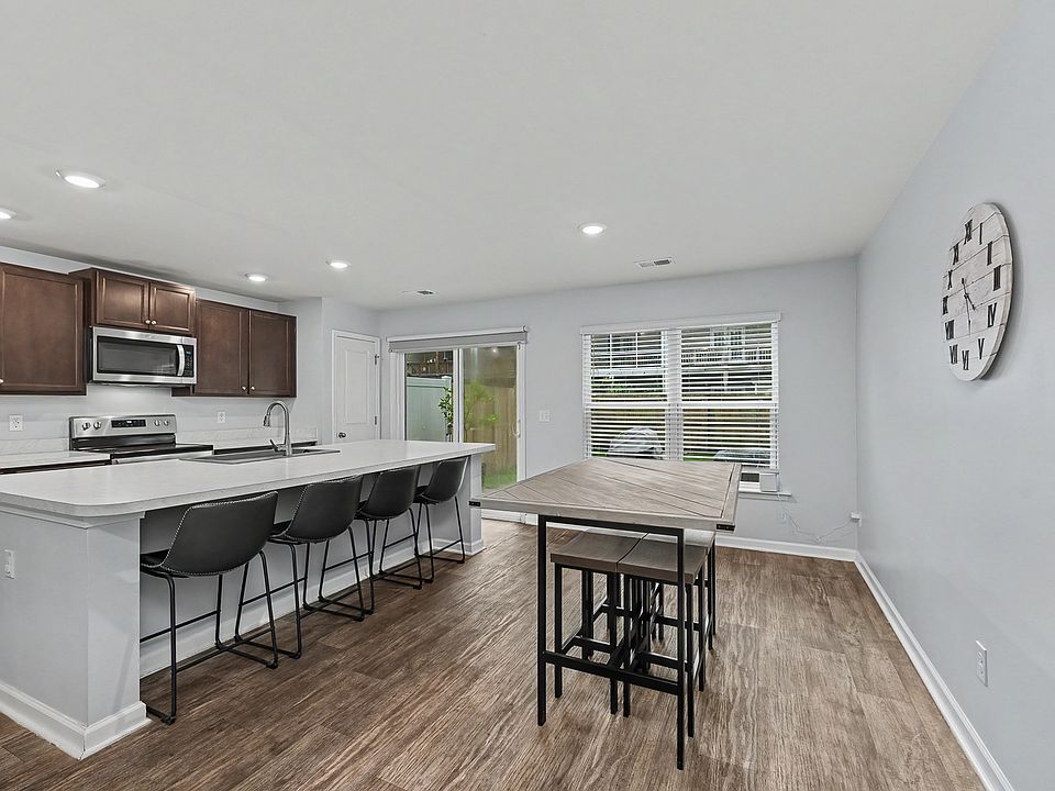 Kitchen/dining area