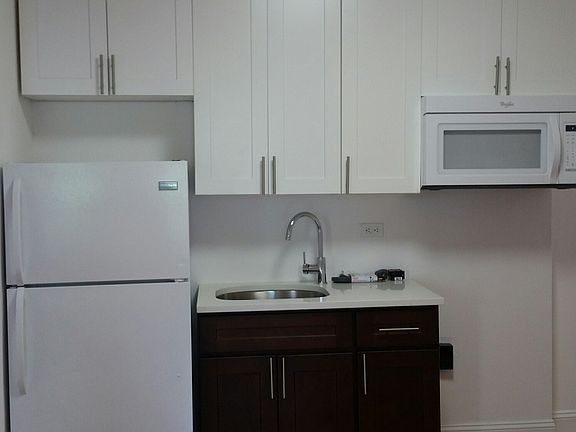 4th image of 135 Ocean Ave APT 2B