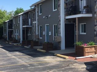 156 Hill Ct, Hartland, WI 53029