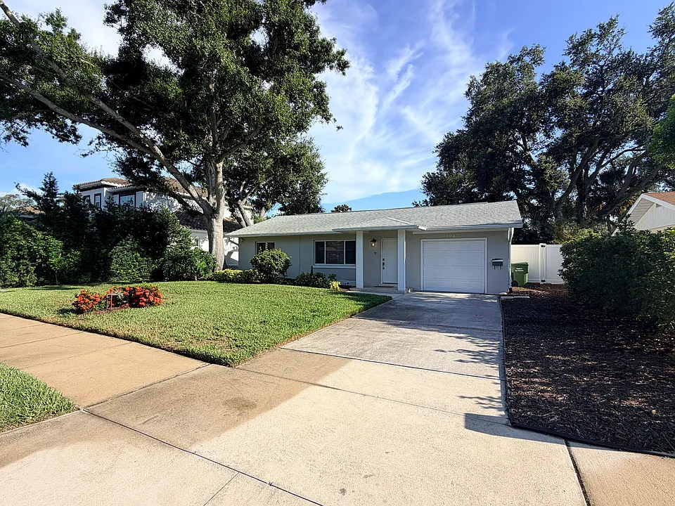 1947 Magnolia St