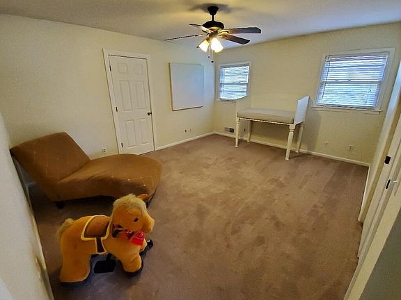 4th image of 112 Elm St
