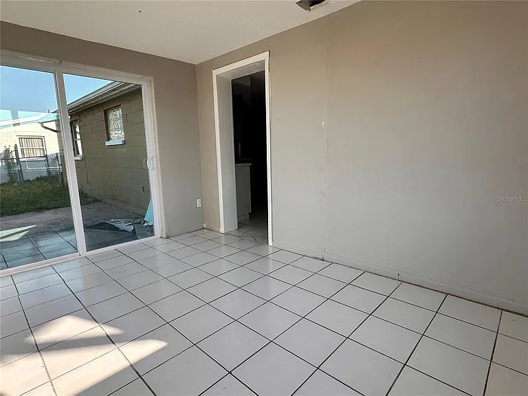 3215 Bright Dr — Photo 16
