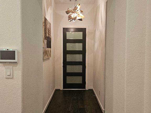 2nd picture of hallway