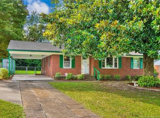 5119 Tulip Dr, Fayetteville, NC 28304