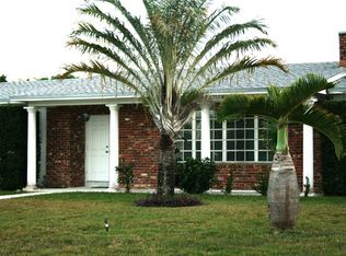 8800 SW 150th St, Palmetto Bay, FL 33176