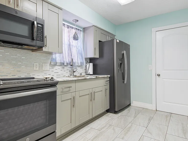 3415 W 19th St #6 — Photo 14