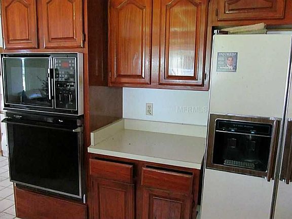 4th image of 141 N Triplet Lake Dr