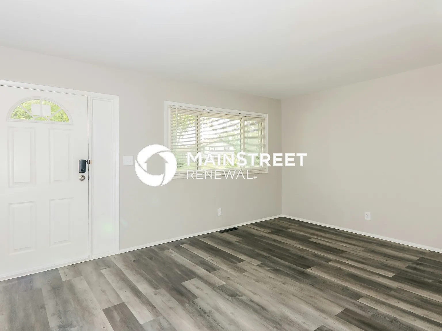 5112 Benham Dr — Photo 2