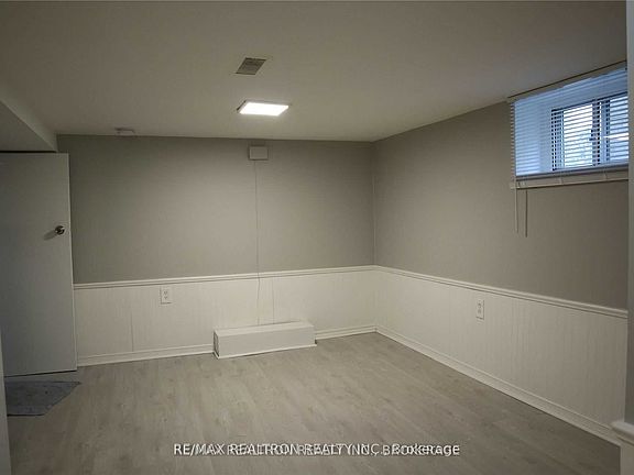 4th image of 226 Church St