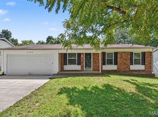 6720 Foxbend Ct, Florissant, MO 63033