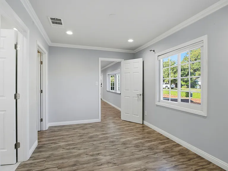 12610 Paseo Flores — Photo 33