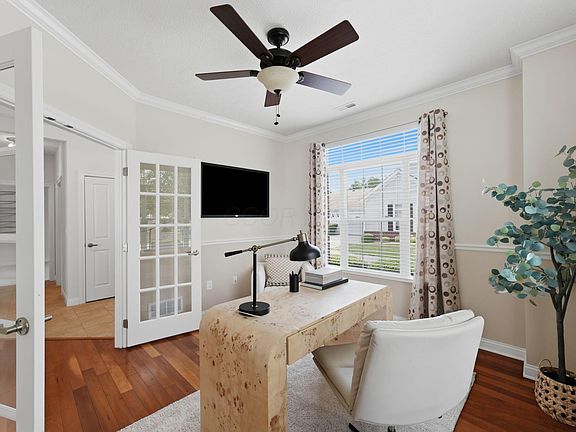 4th image of 6919 Rothwell St #4