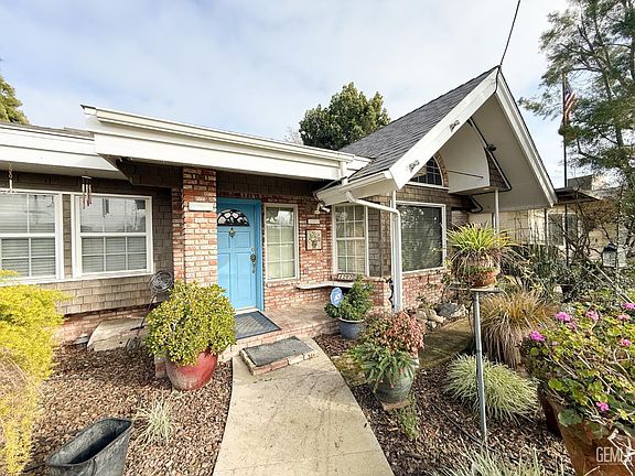 2nd image of 1202 Cypress Ave