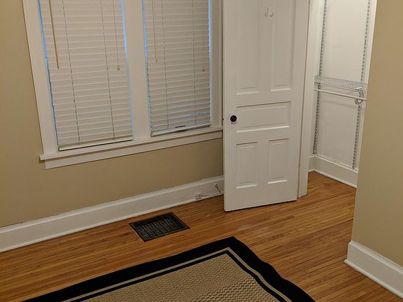 3rd image of 126 S Chicago Ave #1