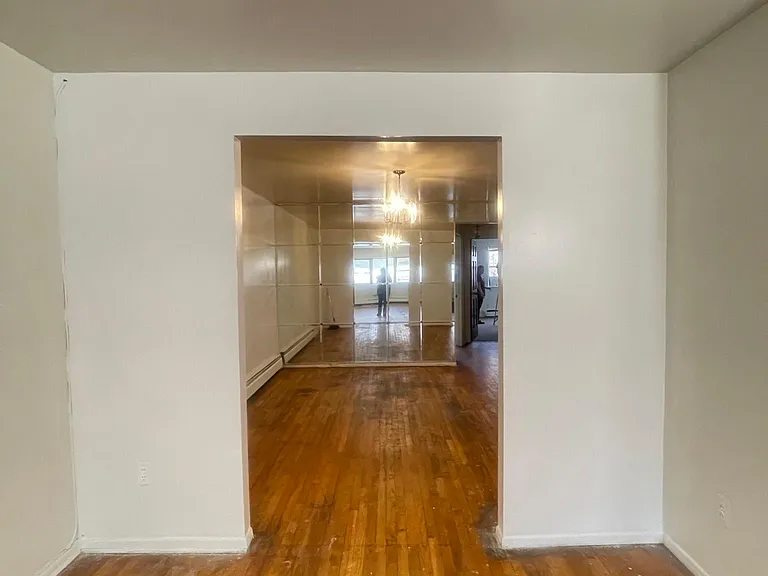 Barker Ave — Photo 2