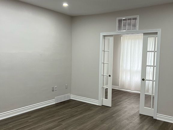 4th image of 161 Rothsay Ave