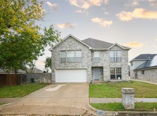 7410 Rochester Ln, Arlington, TX 76002