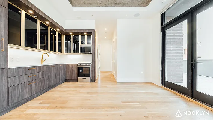 Rented by Nooklyn NYC LLC | media 98