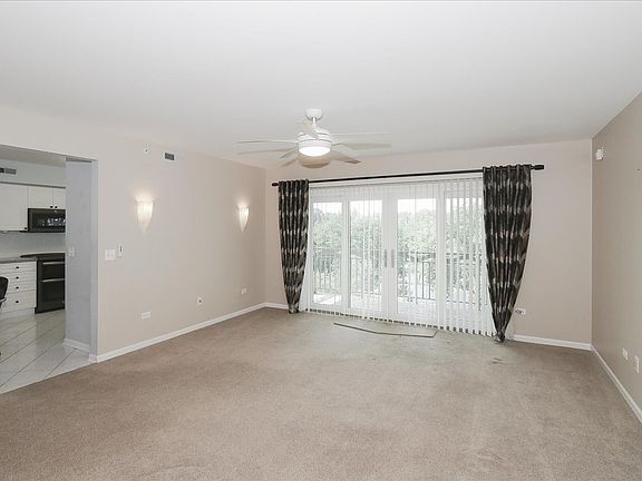 3rd image of 740 Creekside Dr Unit 501