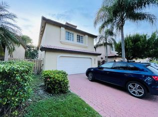 5212 NW 112th Pl, Doral, FL 33178