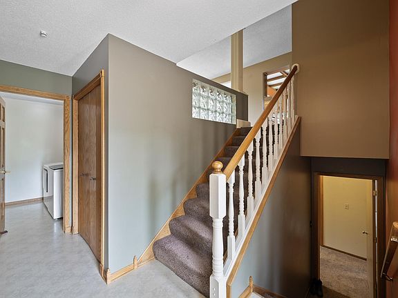 3rd image of 30170 Norway Dr NW