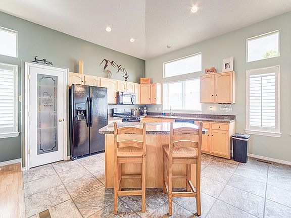 5th image of 4863 W Park Village Dr