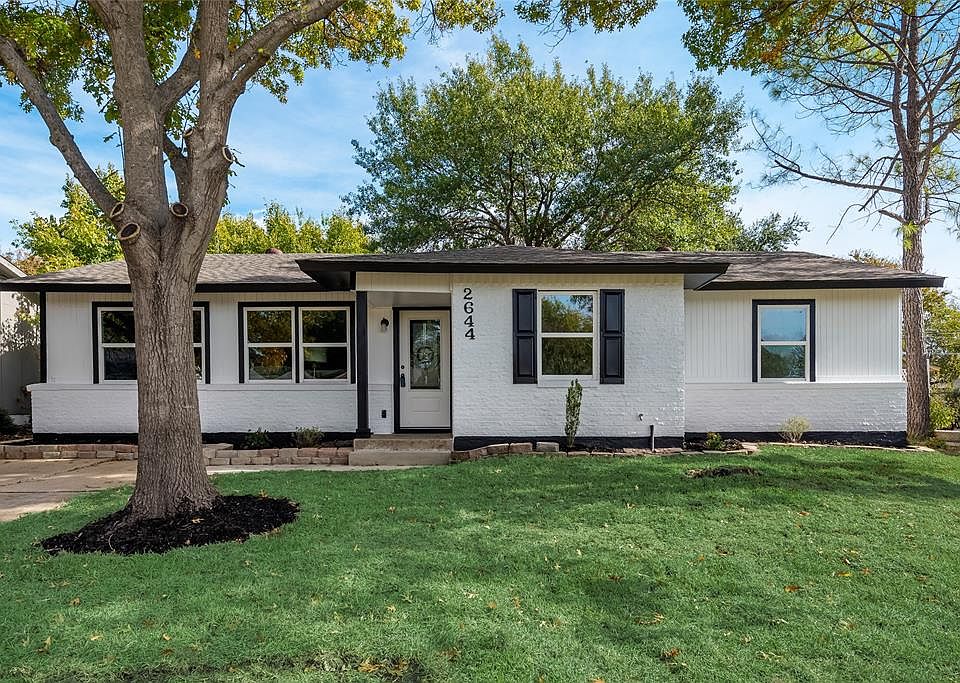 1st image of 2644 Greenland Dr