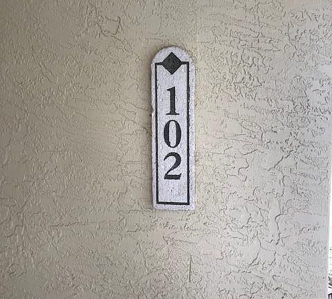 5th image of 100 Crestwood Ct N #N-102