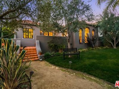 5914 Foothill Dr, Los Angeles, CA, 90068