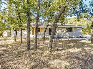 720 Forgotten Ln, Burleson, TX 76028