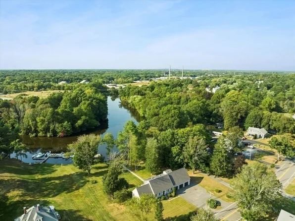 513 Berkley St, Berkley, MA 02779