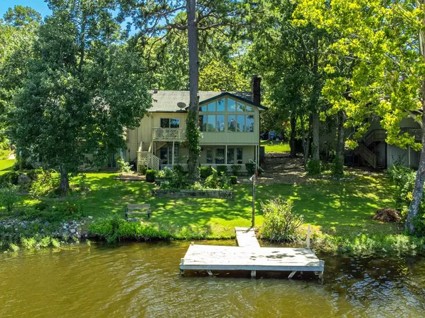 48 Majorca Dr, Hot Springs, AR 71909