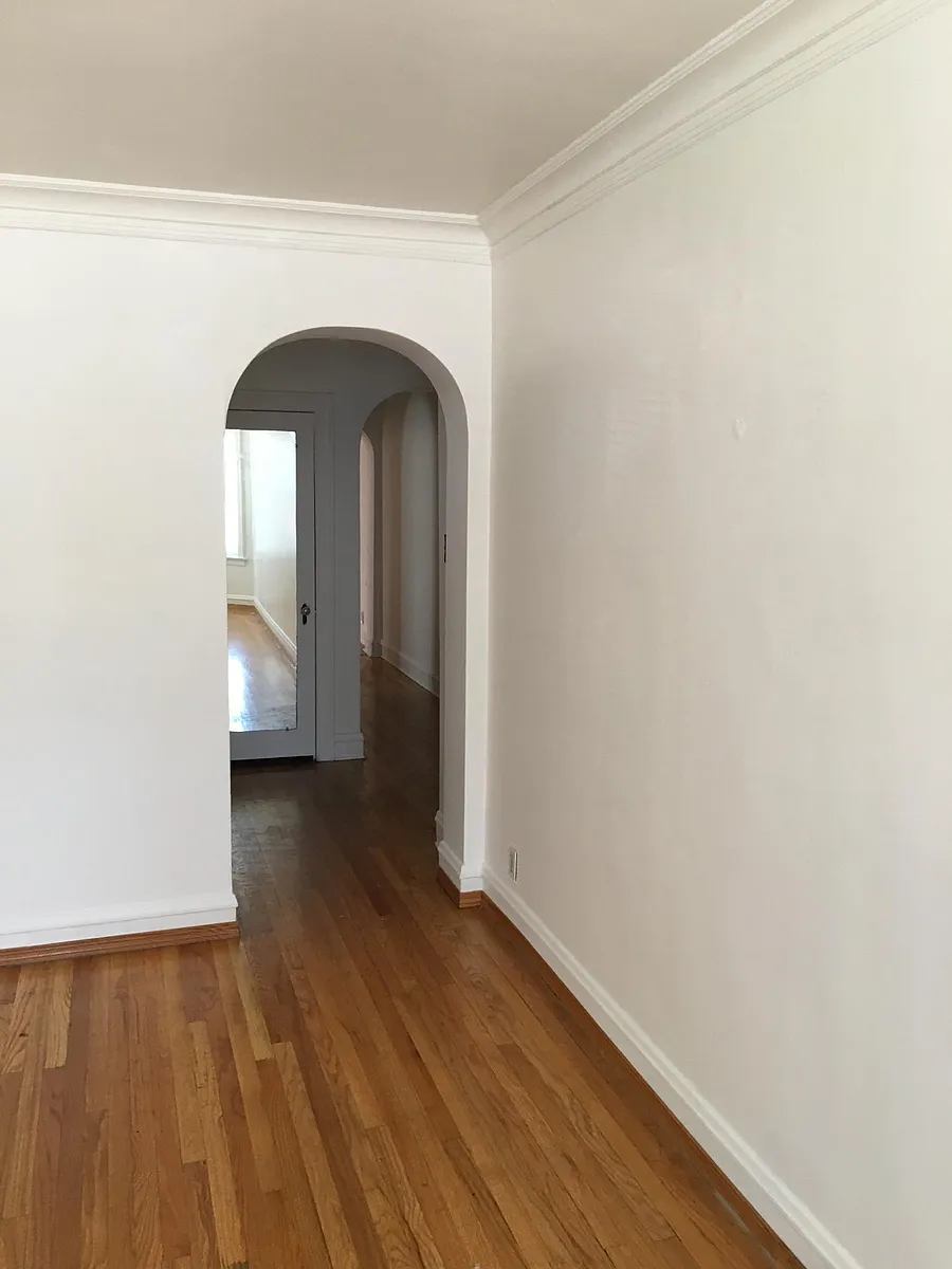 Building Photo - 8350 S Maryland Ave #1