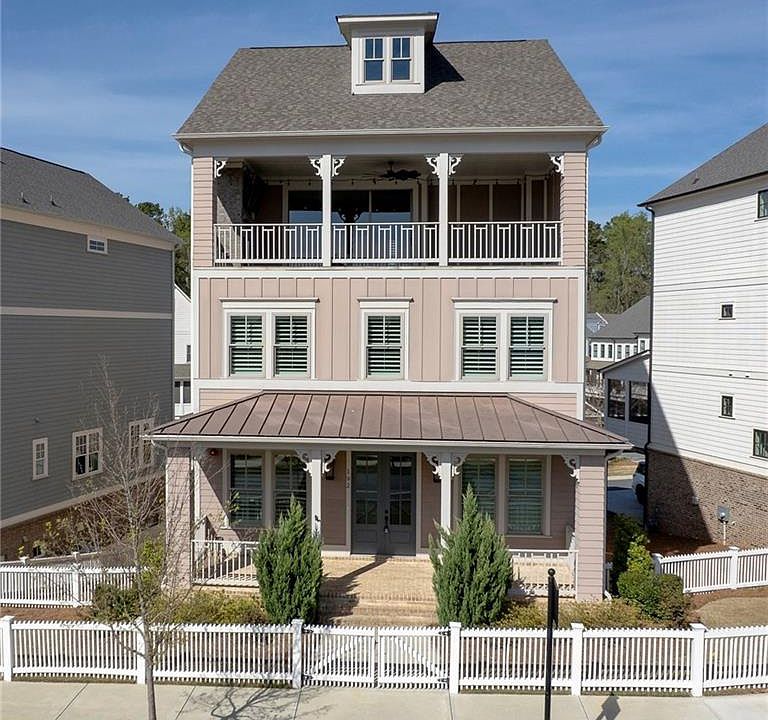 1st image of 192 Brighton Blvd