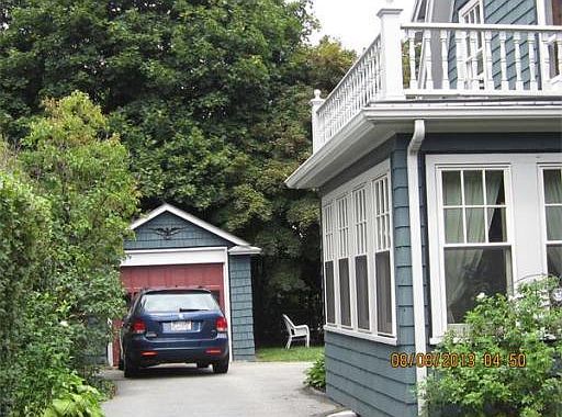 4th image of 271 Elmwood Ave