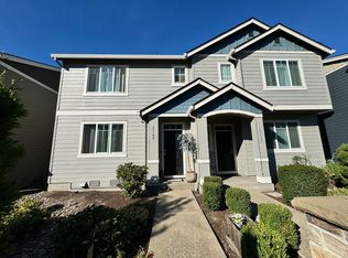 17105 SE Crossroads Ave, Happy Valley, OR 97086