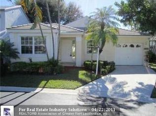 562 Westree Ln, Plantation, FL 33324