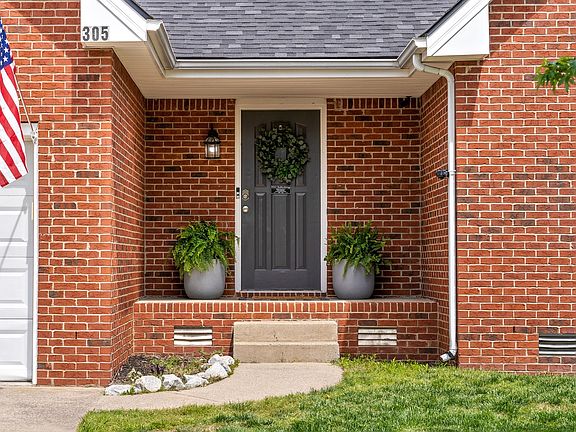 2nd image of 305 Arrowood Dr