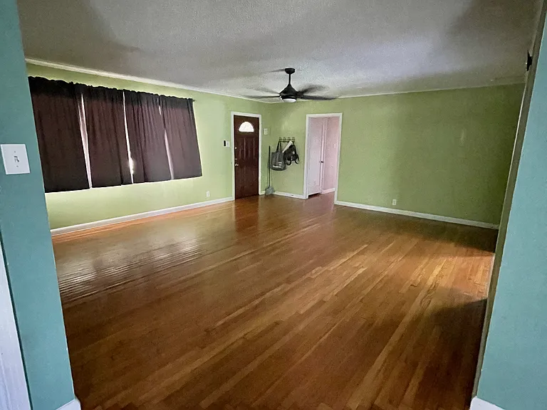 222 Haverhill Dr — Photo 6