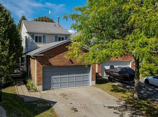 17 Barrow Ct, Whitby, ON L1P 1E4