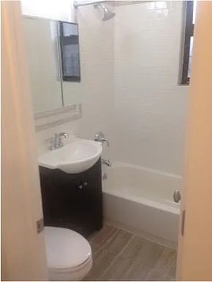 Rented by Newcastle Realty Services | media 9