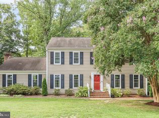610 Fagan Dr, Fredericksburg, VA 22405