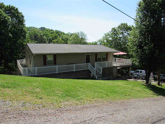 2nd image of 1556 Mayflower Ln