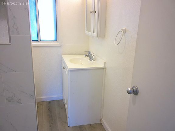 5th image of 565 Casselman St APT A