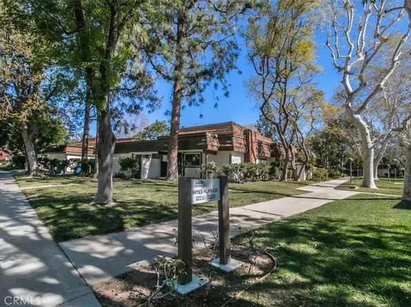 22230 James Alan Cir Unit 1, Chatsworth, CA 91311
