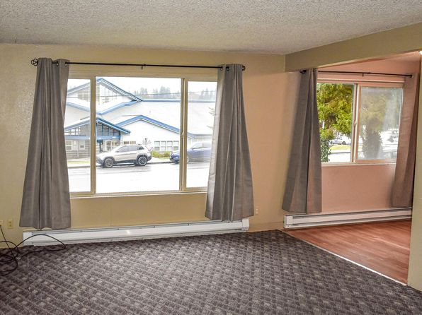 1521 N B St #7