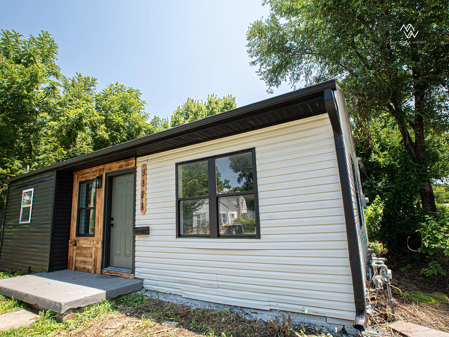 2 bed, 803 sqft, $2,000 — Photo 2